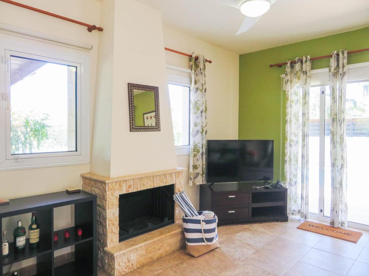 Luxury Spacious With Heated Swimming Pool Villa