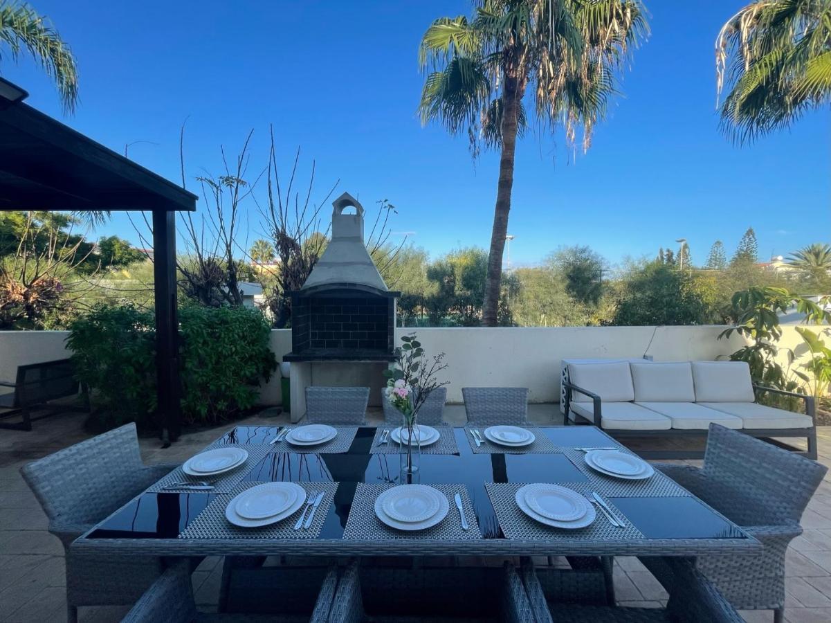 Luxury Spacious With Heated Swimming Pool Villa Paralimni