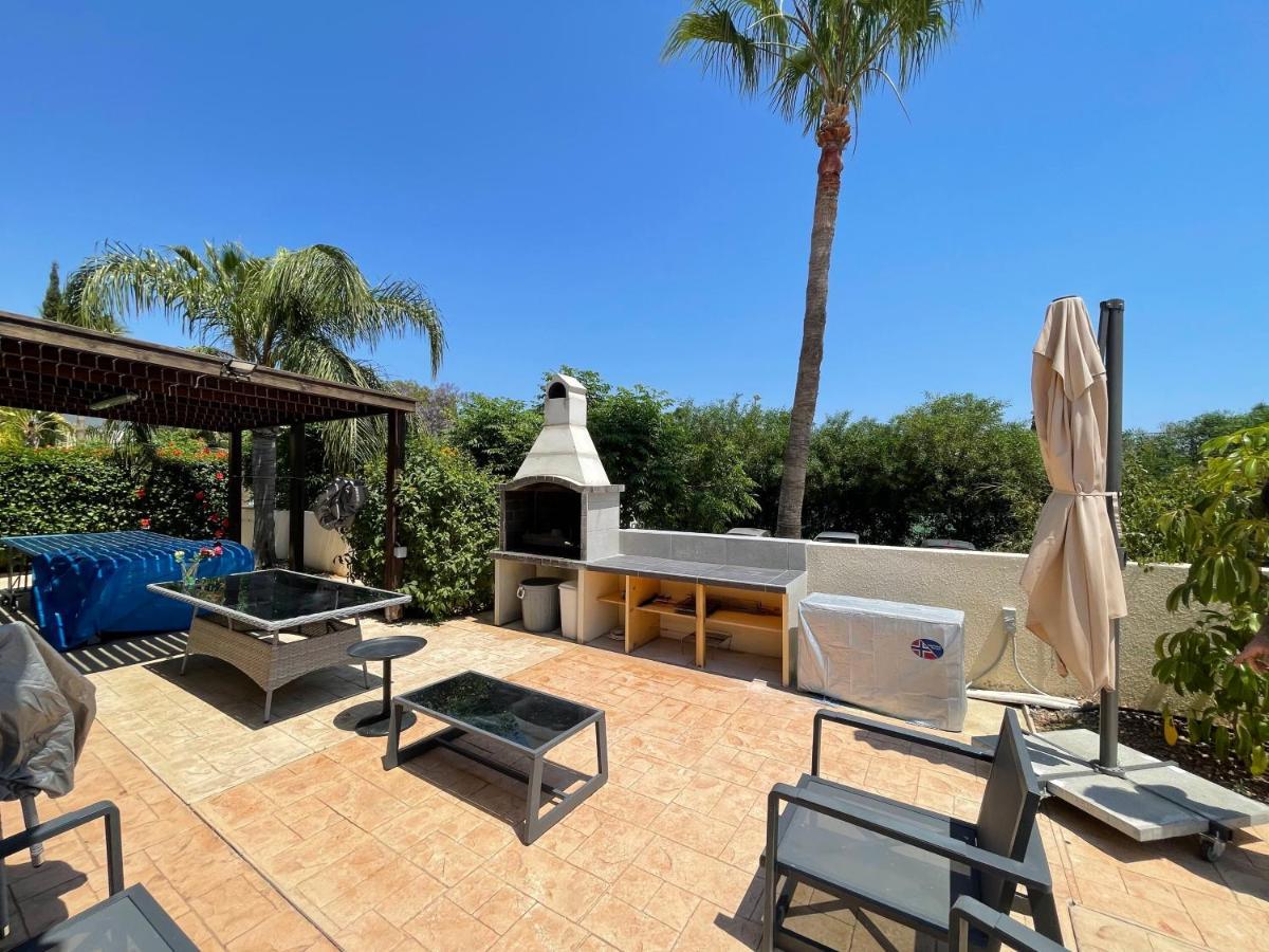 Luxury Spacious With Heated Swimming Pool * Paralimni